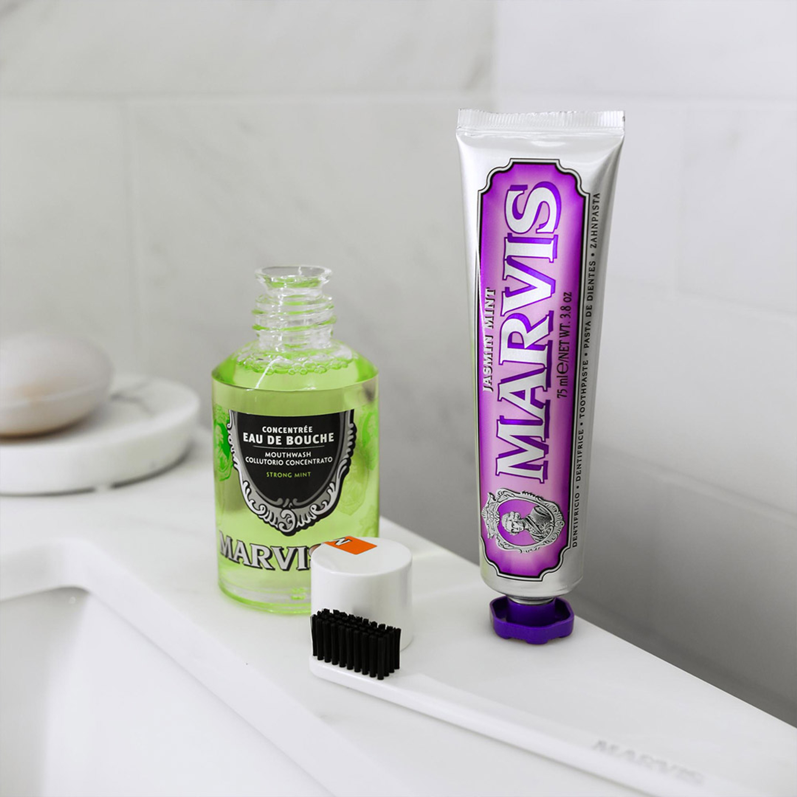 Marvis Jasmin Mint Toothpaste 3.8 fl.oz 4