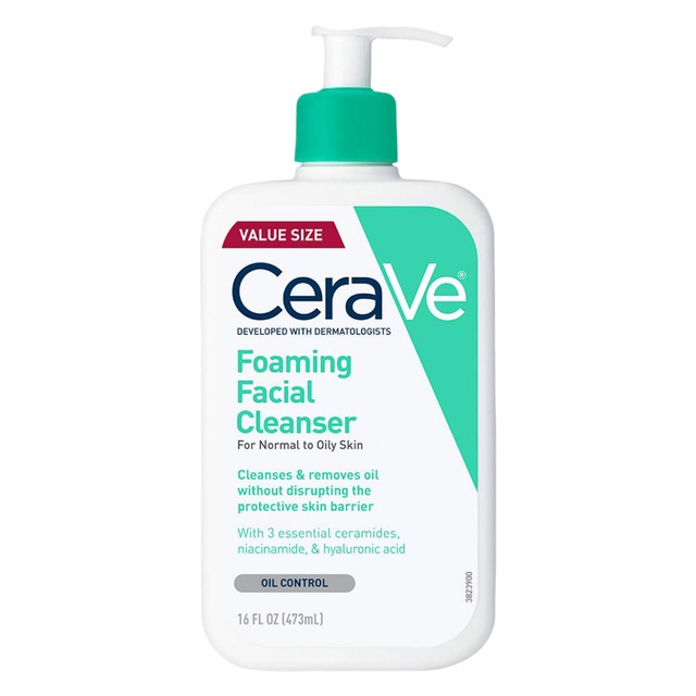 CeraVe Foaming Facial Cleanser, Daily Face Wash for Oily Skin, Hyaluronic Acid + Ceramides + Niacinamide, Fragrance Free, Non-Drying Oil Control Face Wash, 16 Fluid Ounces